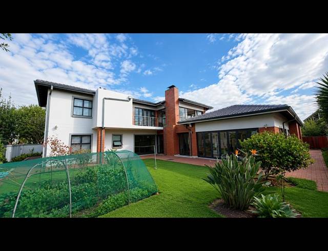 5 BEDROOM HOUSE FOR SALE IN MIDSTREAM RIDGE